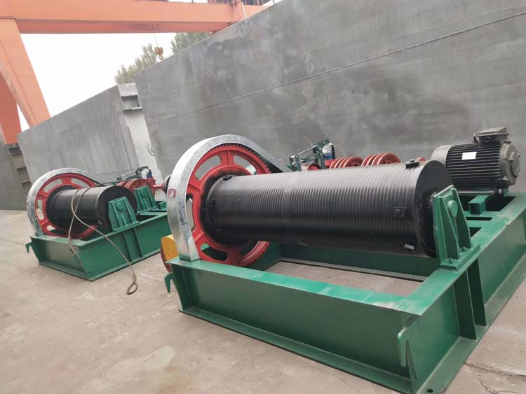 雙吊點卷揚(yáng)式啟閉機(jī)